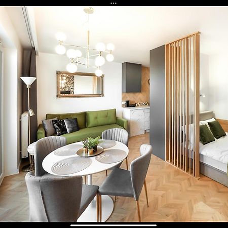 Apartament Grey 4Styles Z Miejscem Postojowym W Garazu Podziemnym Apartment Torun Exterior photo